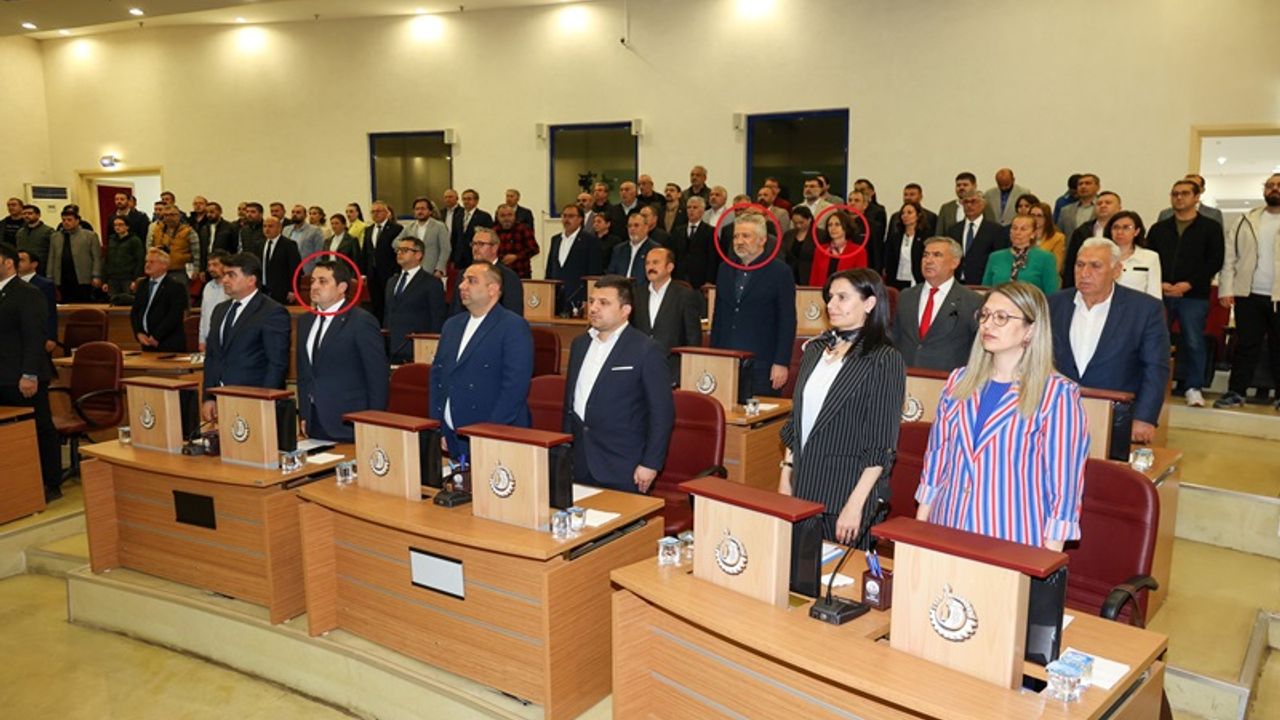 Uşak Belediyesi yeni başkan yardımcıları belli oldu