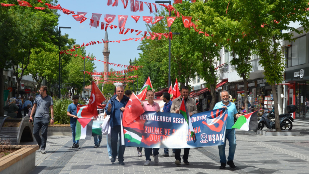 Uşaklı hekimler 27. kez Gazze için yürüdü