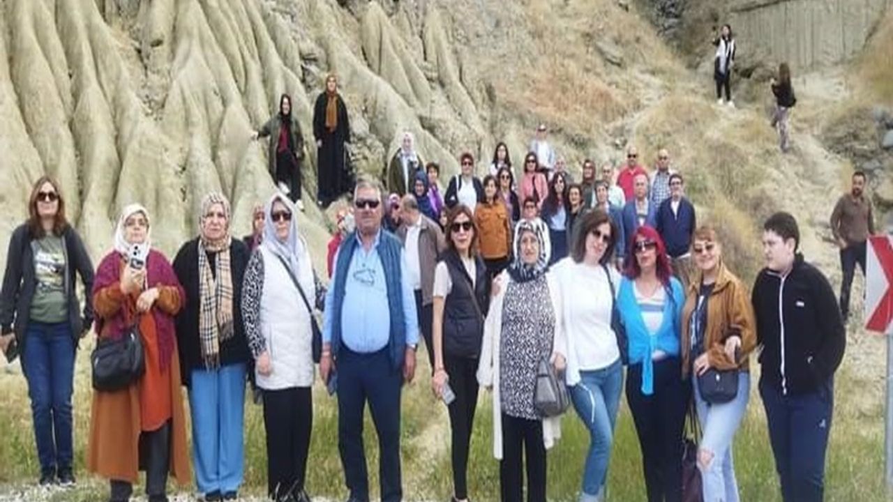 Uşaklı turistler Kula’ya hayran kaldı