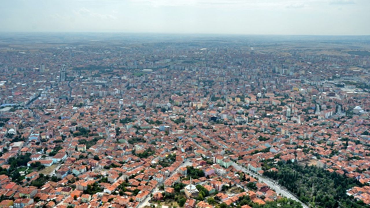 Uşak’ta konut satışları arttı Türkiye’de düştü