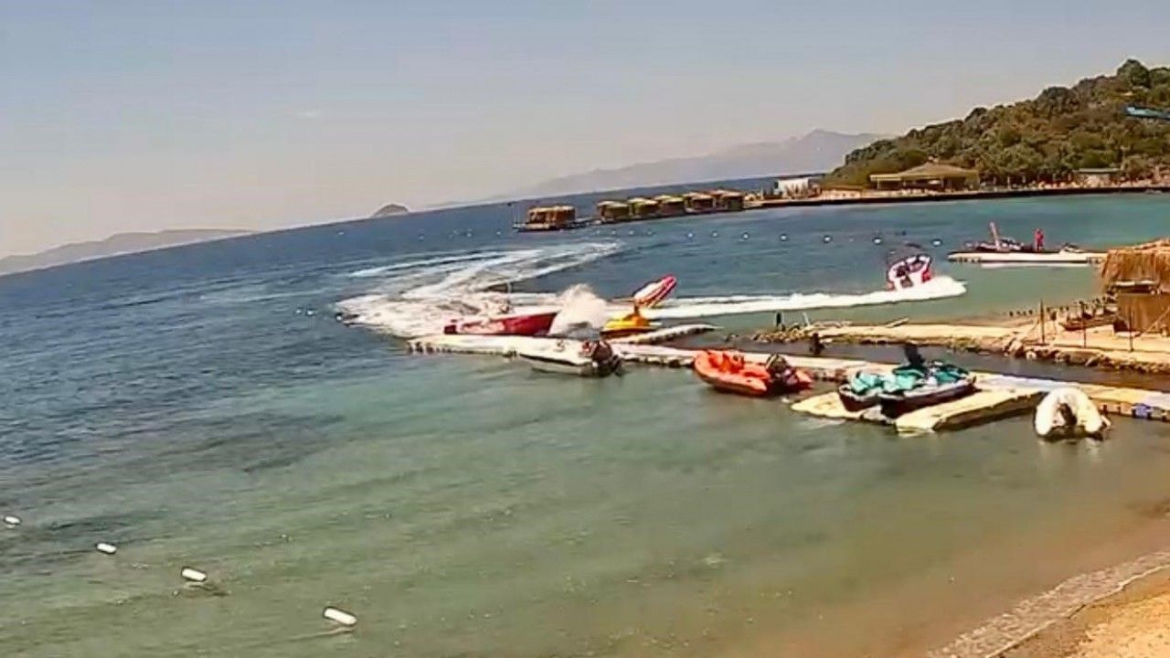 Deniz yatağı, sürat teknesine çarptı: 3 yaralı