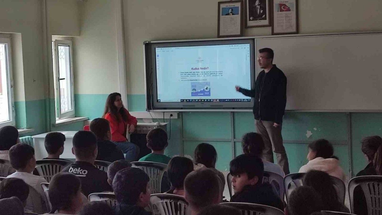 "Kuduz hastalığı yüzde 91 oranında köpeklerden bulaşmakta"