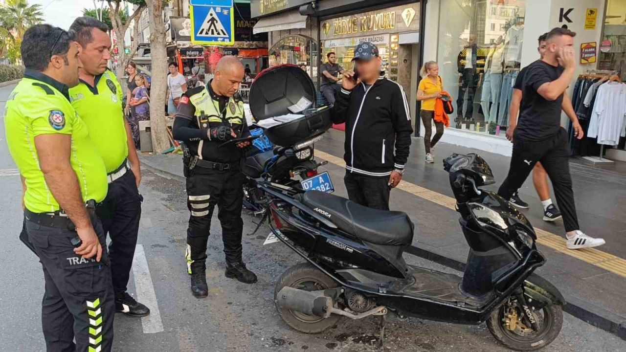 Yayaya yol veren otomobile çaptı: 41 bin TL ceza yedi