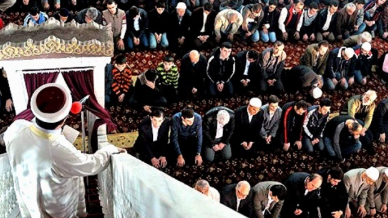 Bugünkü Cuma Hutbesinde  "Ailede Huzurun Kaynağı" konusu işlenecek