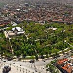Kentin Kalbinde Asırlık Bir Serinlik