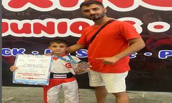 Hüseyin Ayaz Yıldırım, Kick Boks Şampiyonası’nda gümüş madalya kazandı