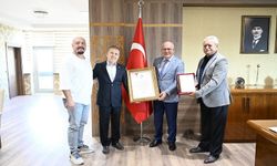 Türk Kızılay’ından Uşak Üniversitesi’ne Kan Bağışçısı Platin Plaketi