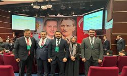 AK Parti Uşak Heyeti AK Parti Genişletilmiş İl Başkanları Toplantısı’na katıldı