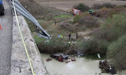 Gediz Nehri’ne uçan araçta 3 kişi hayatını kaybetti