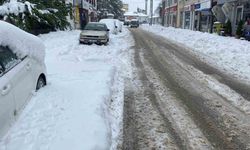 Bolu’da yoğun kar yağışı