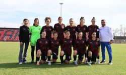 Uşak 64 Belediye Gençlikspor Antalya Deniz Kadın Spor'u Ağırlıyor