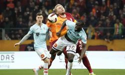 Galatasaray’ın savunma oyuncusu Victor Nelsson sakatlandı