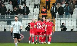 Beşiktaş: 0 - Antalyaspor: 2 (İlk yarı)