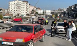 Uşak Dörtyol'da 3 araç birbirine girdi