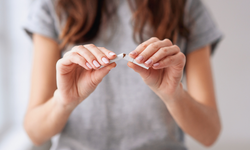 "Sigara sadece içeni değil, çevresindekileri de zehirler"