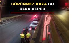 Uşak’ta köprü altında 2 araç çarpıştı