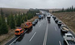 Yolcu otobüsü devrildi: 1 ölü, 1’i ağır 42 yaralı