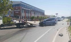 Askeri araçla otomobil çarpıştı: 4 kişi yaralandı