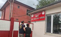 Cezaevi firarisi düğün salonunda saz çalarken yakalandı