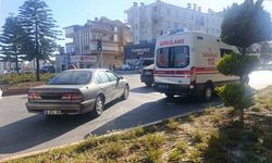Otomobil ile elektrikli bisiklet çarpıştı: 2 yaralı