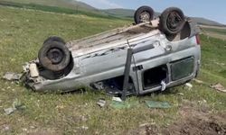 Takla atan otomobilde 2 kişi yaralandı
