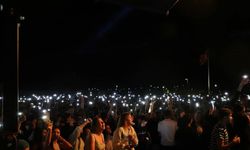 Üniversite öğrencileri konserle stres attı