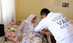 Bayram öncesi huzurevi sakinlerine sağlık hizmeti