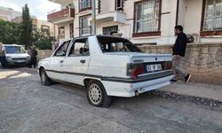 Kavgayı ayırmaya çalışan polis memuru bıçaklandı