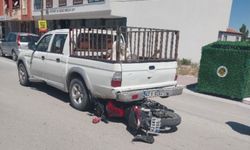 Motosiklet pikapa arkadan çarptı: 1 yaralı