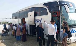 Yolcu otobüsü ile kamyonet çarpıştı
