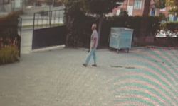 Katil baba kızını ve 7 yaşındaki torununu sokak ortasında öldürdü