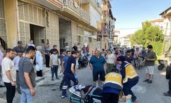 Seyir halindeki motosikletten düşen kadın ağır yaralandı