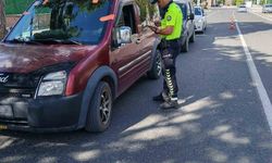 Dikkat trafik kontrolleri sürüyor