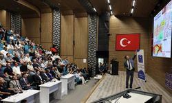 Japon Uzman Moriwaki, Kütahya’da deprem semineri verdi