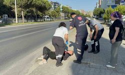 Motorlu sürücü yayaya çarptı: 2 yaralı
