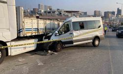 Öğrencileri tatile getiren minibüs kaza yaptı: 2 ölü, 10 yaralı