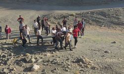 Traktörün römorku devrildi: 8 yaralı