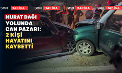 Murat Dağı yolunda 2 araç kafa kafaya çarpıştı