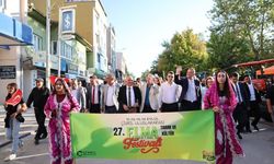 Çivril Kültür Sokağı, 27. Elma, Tarım ve Kültür Festivalinin ilgi odağı oldu