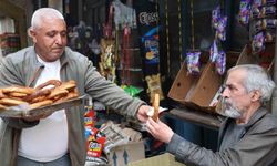 20 yıl simit sattı, 49 yaşında atandı