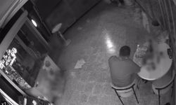Camını kırıp girdiği markette çilingir sofrası kurdu