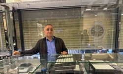 Kuyumcu soygunu: 1 dakikada 3 kilo altını çaldılar