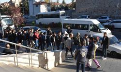 Öğretmen olmak için geldiği şehirde çete lideri oldu