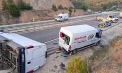 4 aracın karıştığı zincirleme kazada 3 kişi yaralandı