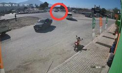 Araç 2 motosiklete çarptı: 1 ölü, 5 yaralı