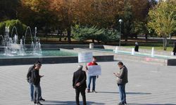 Boşanmak isteyen şahıs eylem yaptı