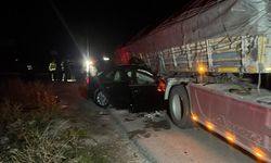 Otomobil ile tır çarpıştı: 2 ölü, 2 yaralı