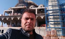 Camii yapımında iskeleden düşen işçi hayatını kaybetti