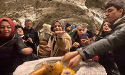 Mağarada şifa arıyorlar
