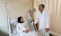 Sıcak su torbası patladı, genç kızın vücudunun yüzde 25'i yandı